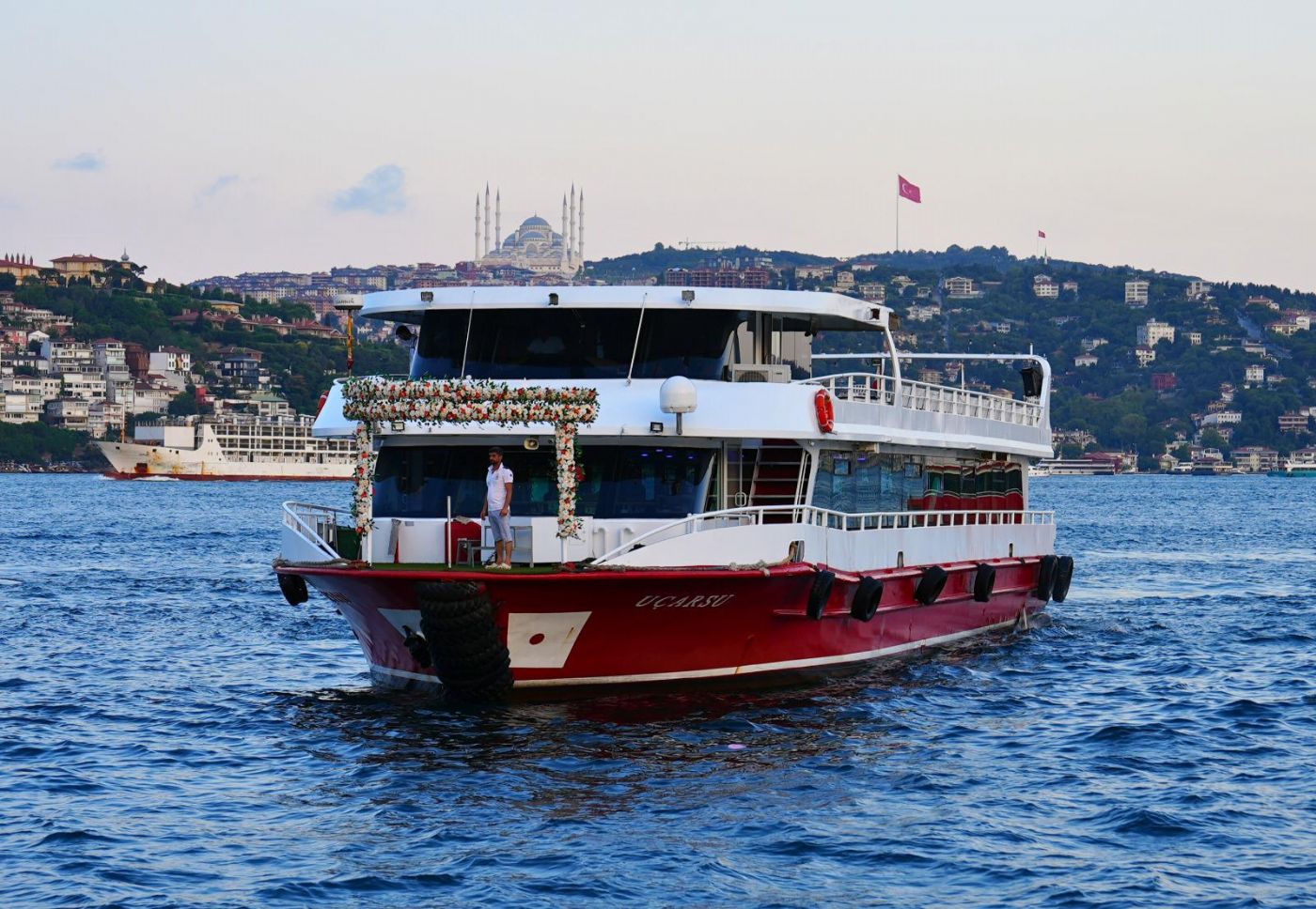 Teknede İftar 2026: Boğaz’da Ramazan Akşamlarının En Huzurlu Hali